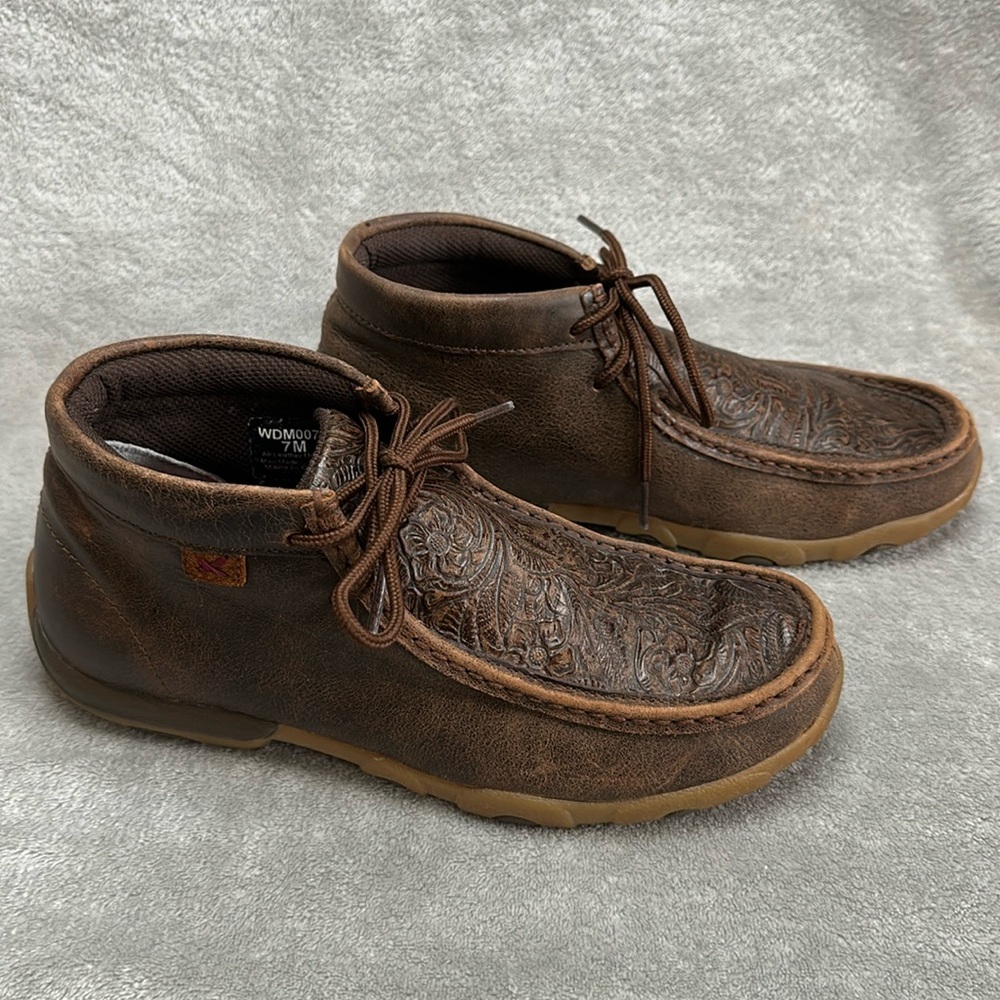 Women’s Twisted X Boots Dark Brown Tooled Leather Moccasin size 7M
